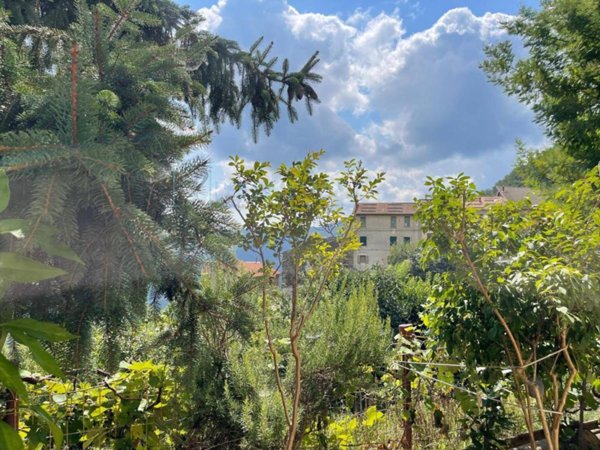 appartamento in vendita a Borghetto d'Arroscia in zona Leverone