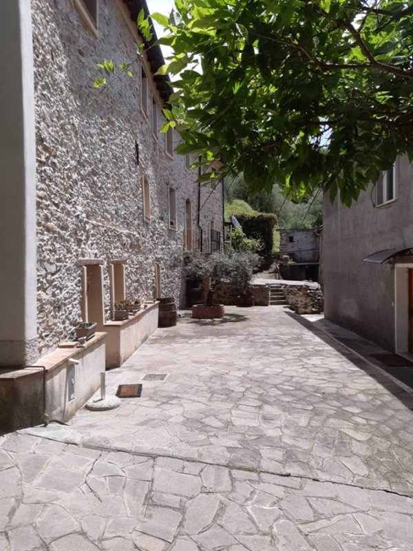 casa indipendente in vendita a Borghetto d'Arroscia