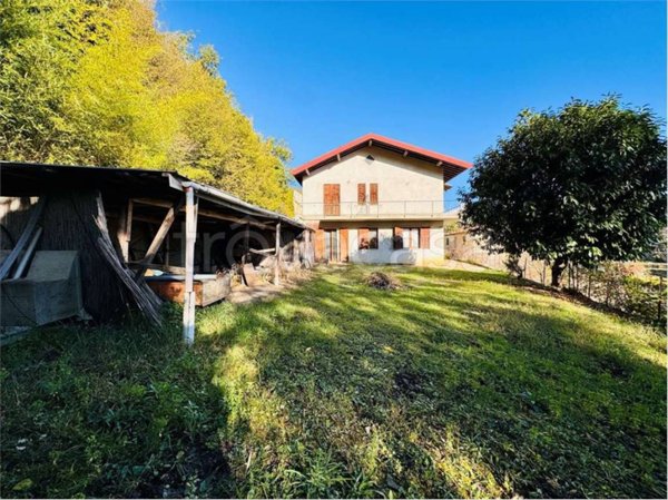 casa indipendente in vendita a Borghetto d'Arroscia in zona Leverone