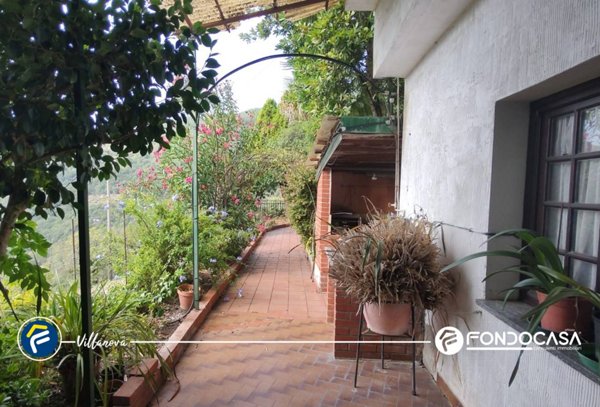 casa indipendente in vendita a Borghetto d'Arroscia in zona Gavenola