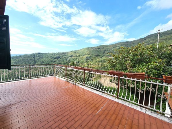 appartamento in vendita a Borghetto d'Arroscia in zona Ubaga