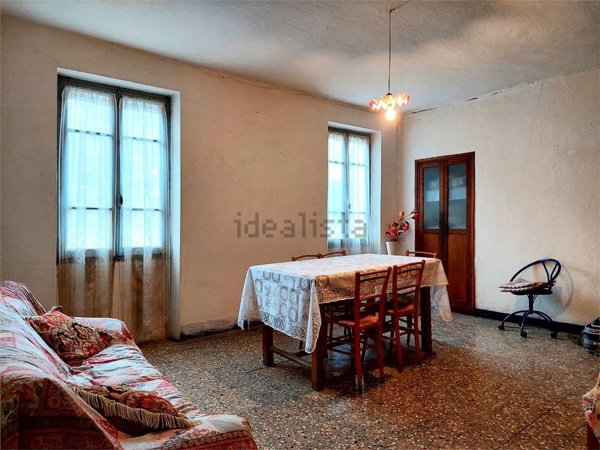 casa indipendente in vendita a Borghetto d'Arroscia in zona Ubaga