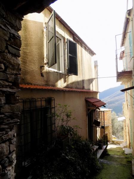 casa indipendente in vendita a Borgomaro in zona Ville San Sebastiano