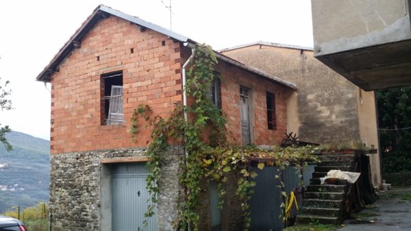 casa indipendente in vendita a Borgomaro in zona Ville San Pietro