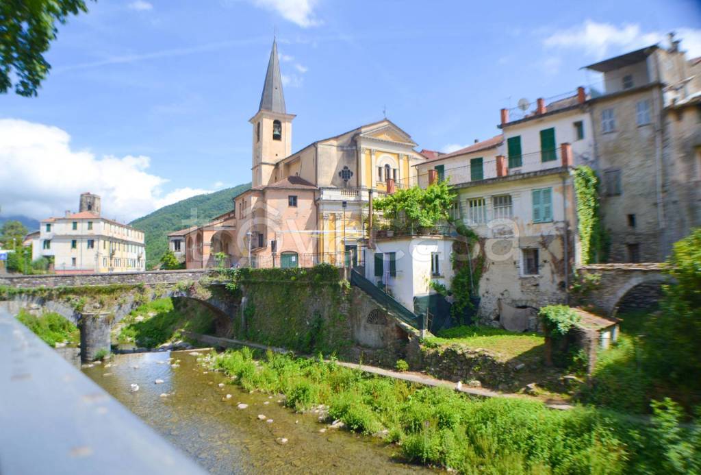 appartamento in vendita a Borgomaro