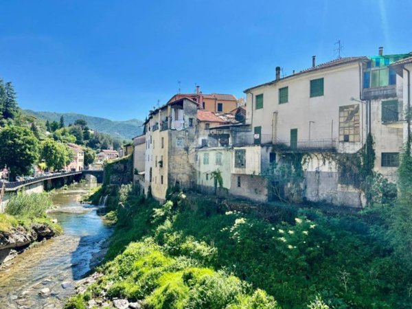 casa indipendente in vendita a Borgomaro