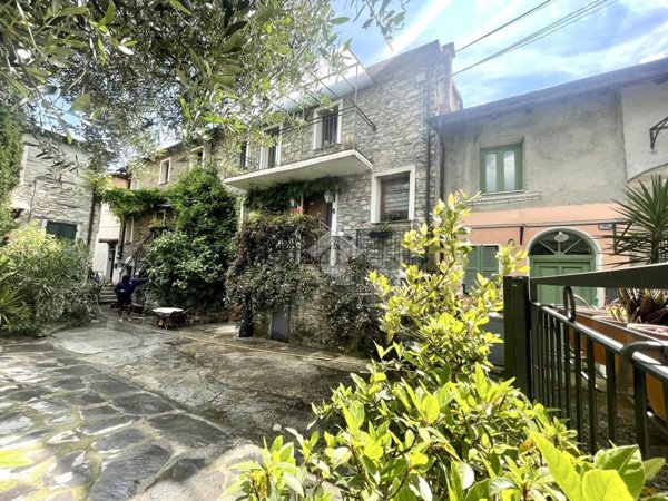 casa indipendente in vendita a Borgomaro