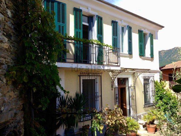casa indipendente in vendita a Borgomaro in zona Ville San Pietro