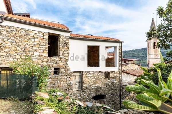 casa indipendente in vendita a Borgomaro in zona Candeasco