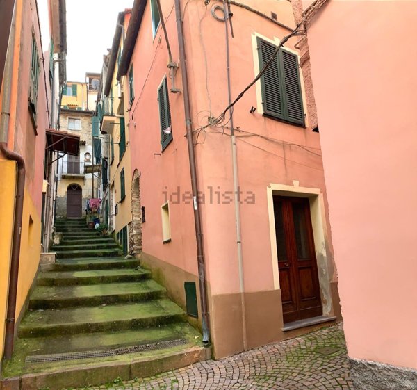 casa indipendente in vendita a Borgomaro