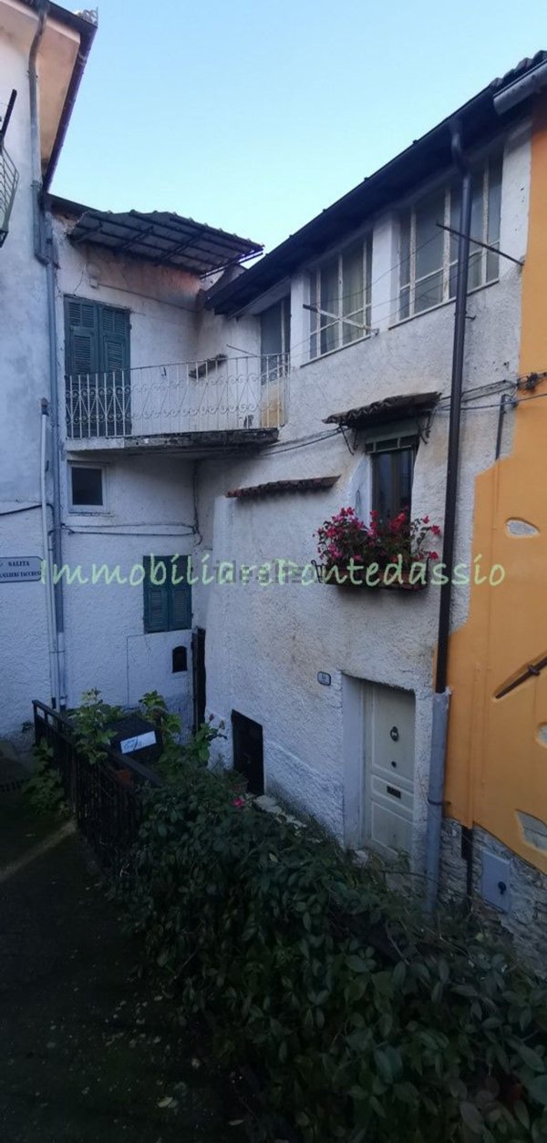 appartamento in vendita a Borgomaro