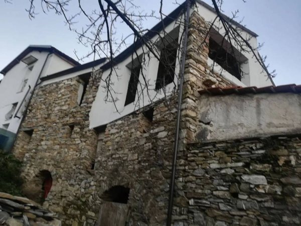 casa indipendente in vendita a Borgomaro in zona Candeasco