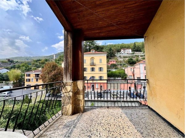 casa indipendente in vendita a Borgomaro