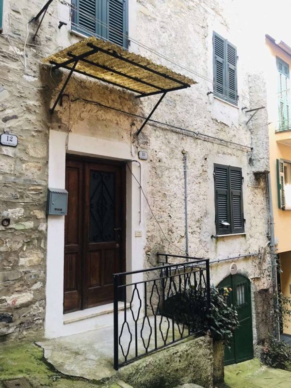 appartamento in vendita a Borgomaro