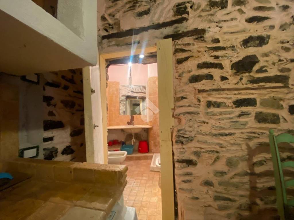 appartamento in vendita a Borgomaro