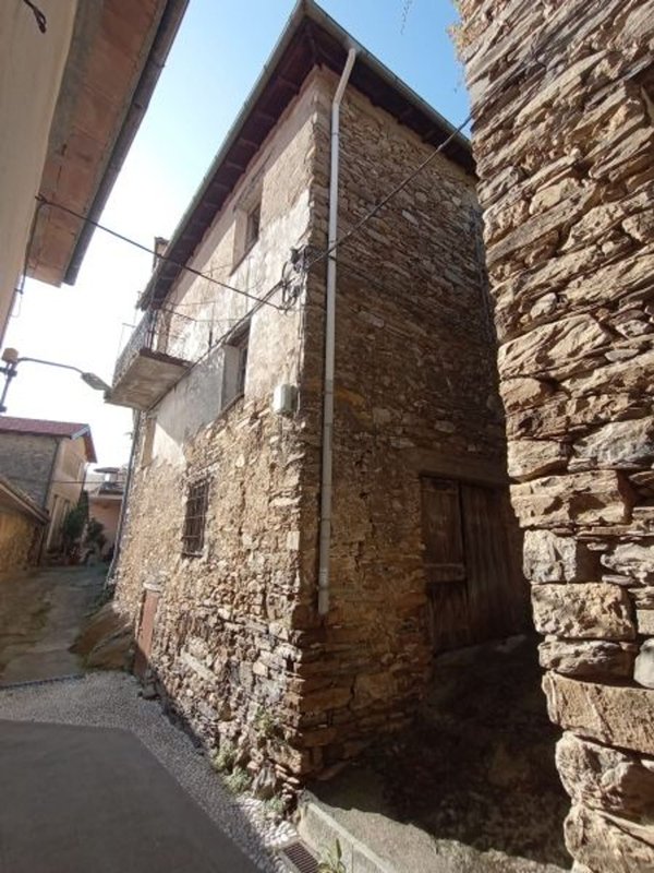 quadrivano in vendita a Borgomaro in zona Conio