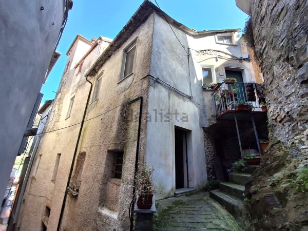 appartamento in vendita a Borgomaro