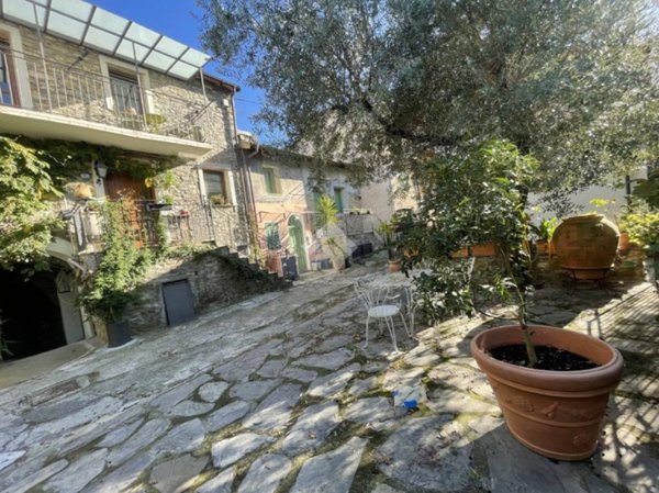 appartamento in vendita a Borgomaro in zona Ville San Pietro