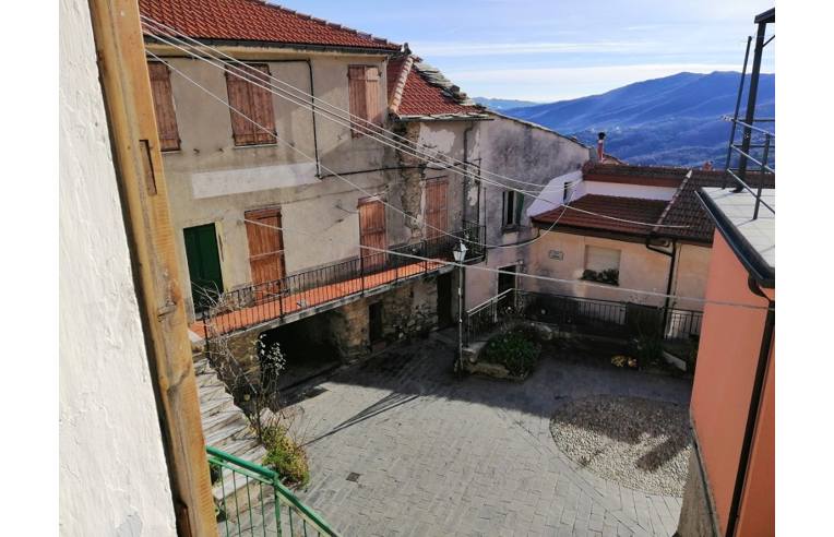 casa indipendente in vendita a Borgomaro in zona Conio
