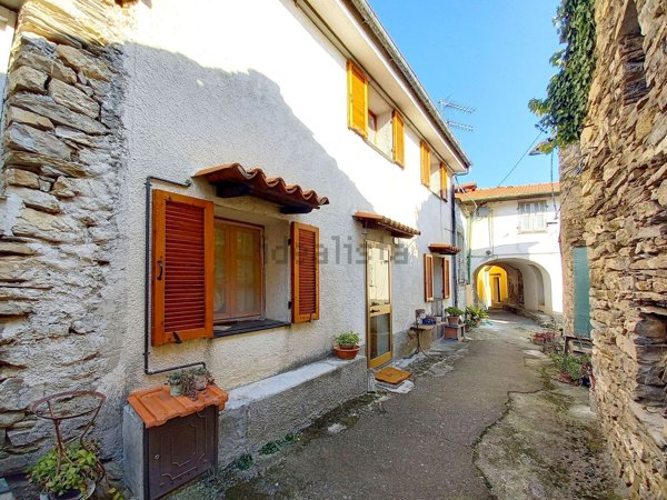 casa indipendente in vendita a Borgomaro in zona Ville San Pietro