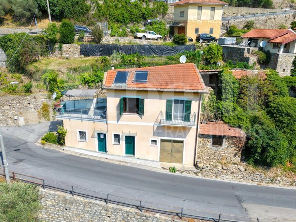 casa indipendente in vendita a Borgomaro in zona San Lazzaro Reale