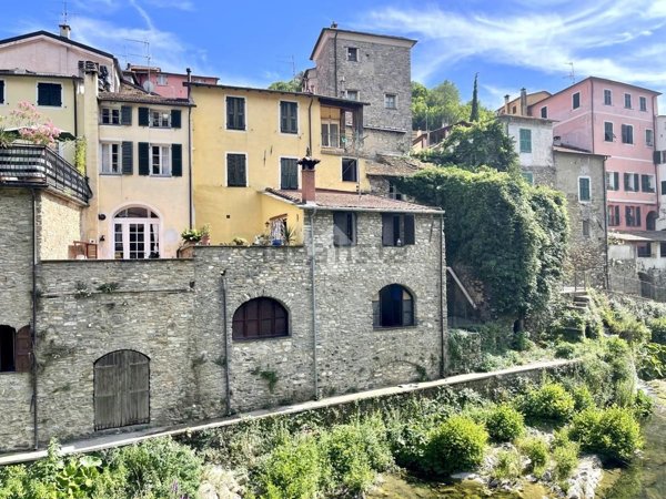 casa semindipendente in vendita a Borgomaro in zona Candeasco
