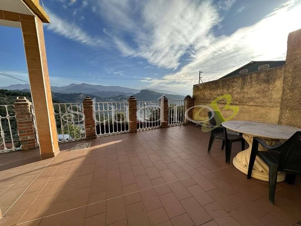 casa indipendente in vendita a Camporosso