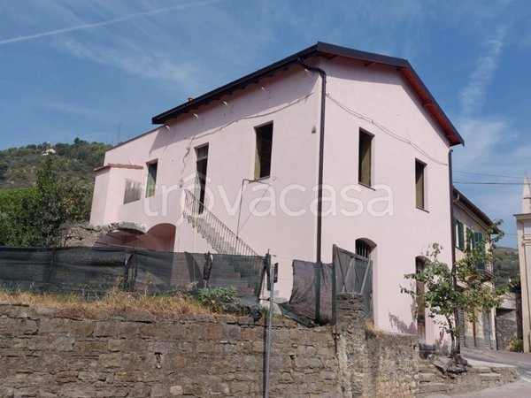 casa indipendente in vendita a Camporosso