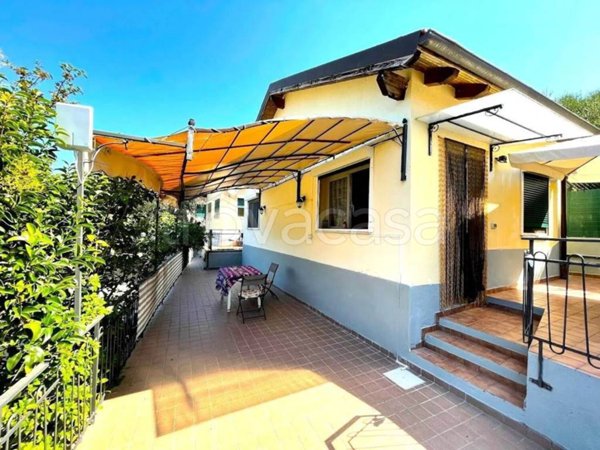 casa indipendente in vendita a Camporosso