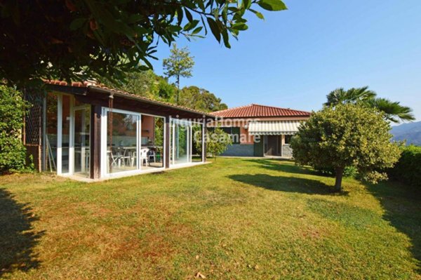 casa indipendente in vendita a Camporosso