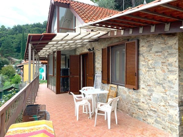 casa indipendente in vendita a Camporosso