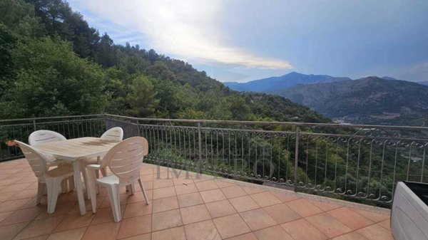 casa indipendente in vendita a Camporosso in zona Trinità