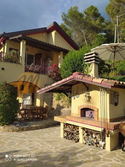 casa indipendente in vendita a Camporosso