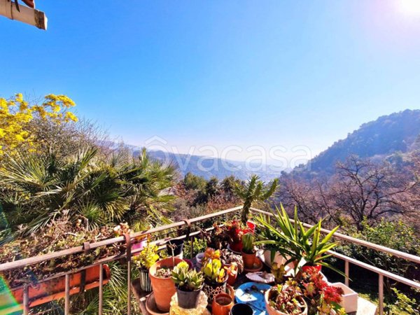 casa indipendente in vendita a Camporosso
