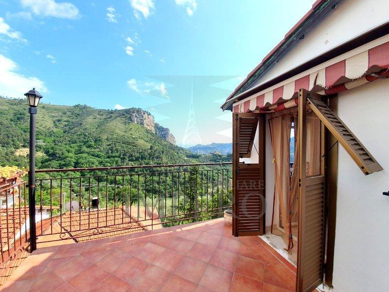 casa indipendente in vendita a Camporosso