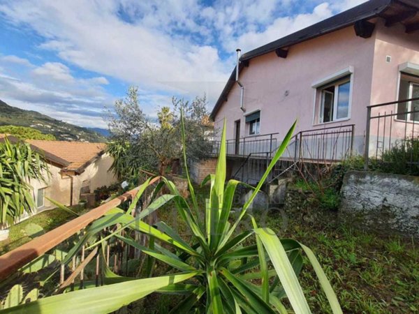 appartamento in vendita a Camporosso