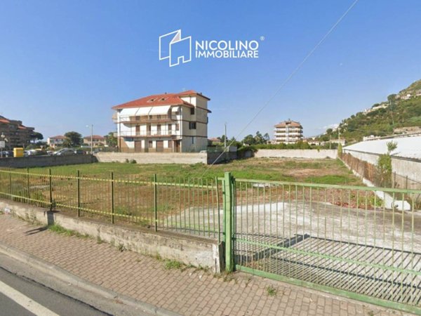 terreno edificabile in vendita a Camporosso