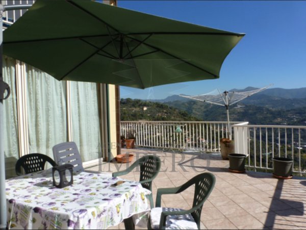 casa indipendente in vendita a Camporosso