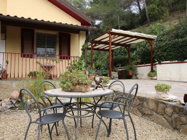 casa indipendente in vendita a Camporosso