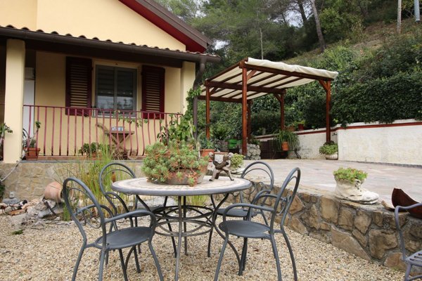 casa indipendente in vendita a Camporosso