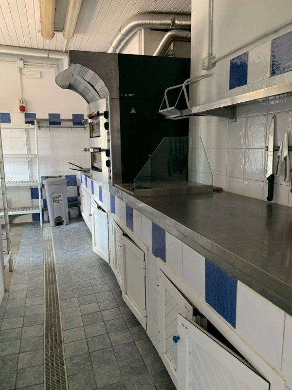 locale commerciale in vendita a Camporosso