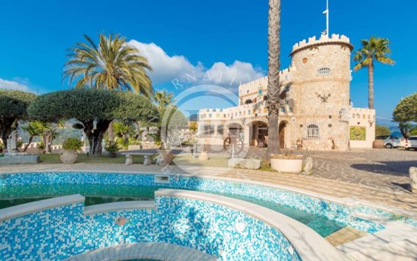 casa indipendente in vendita a Camporosso
