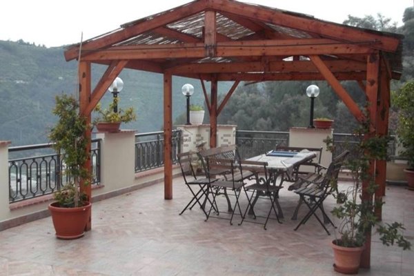 casa indipendente in vendita a Camporosso