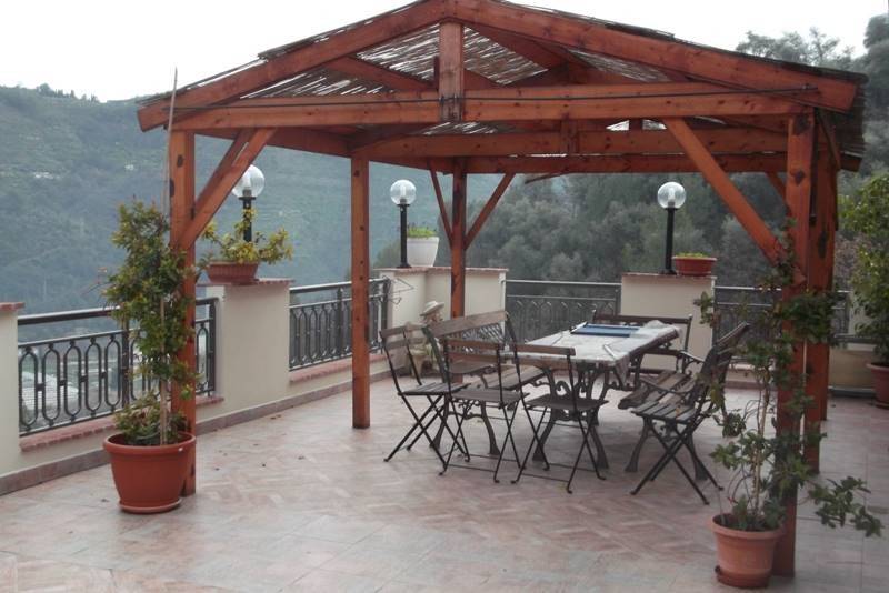 casa indipendente in vendita a Camporosso in zona Ciaixe