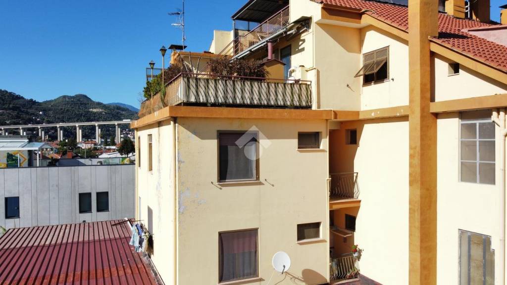 appartamento in vendita a Camporosso