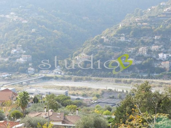 capannone in vendita a Camporosso