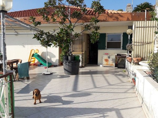 casa indipendente in vendita a Camporosso