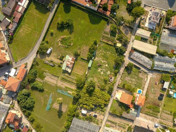 terreno edificabile in vendita a Camporosso