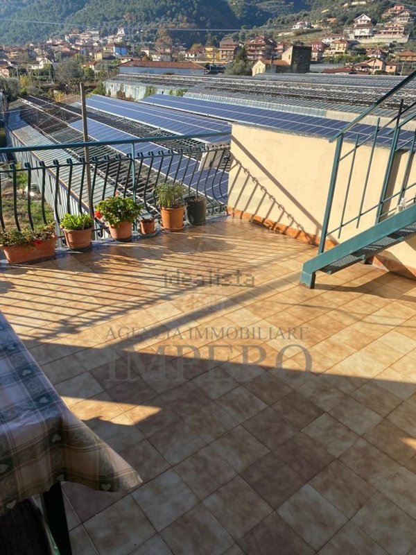 casa indipendente in vendita a Camporosso