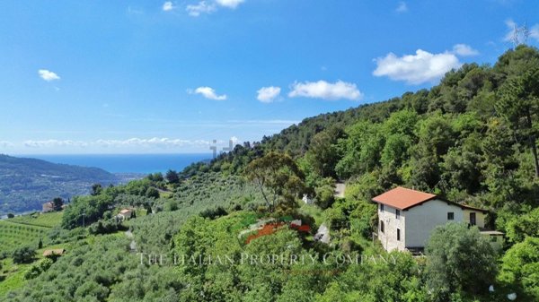 casa indipendente in vendita a Camporosso